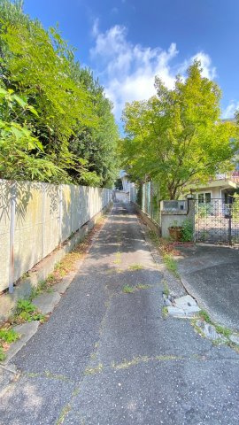 甲陽園目神山町の外観