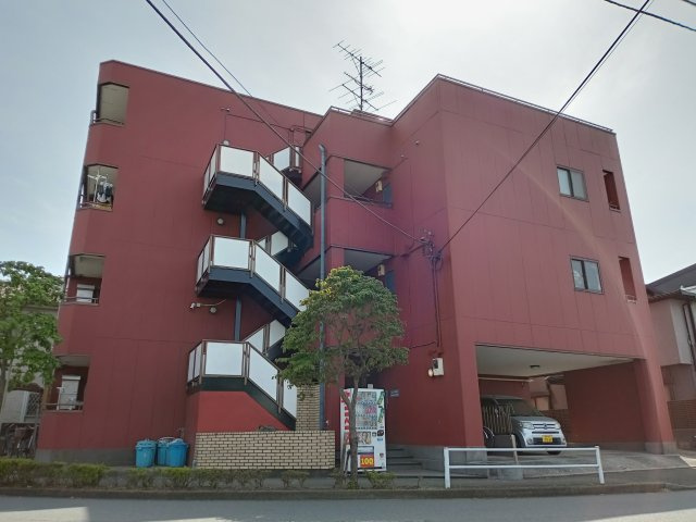 稲城市押立の賃貸マンションの外観