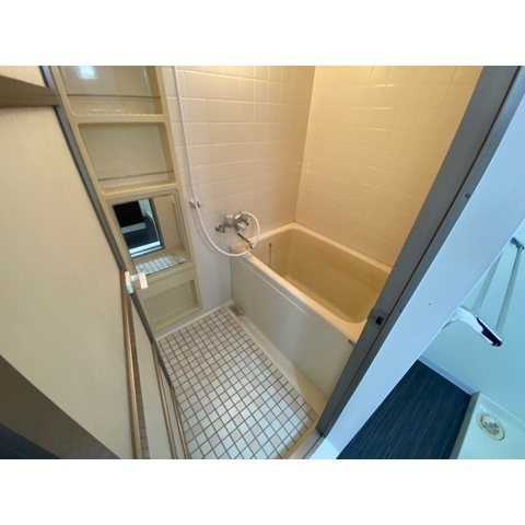 稲城市押立の賃貸マンションの浴室|別部屋参考写真