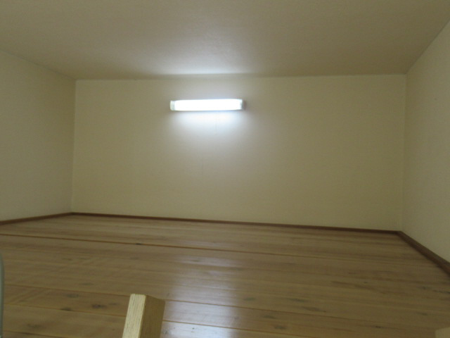 レオ西明石の子供部屋