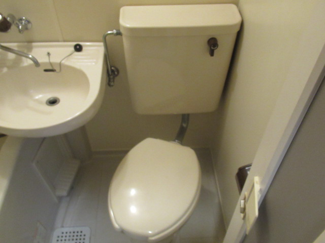 レオ西明石のトイレ