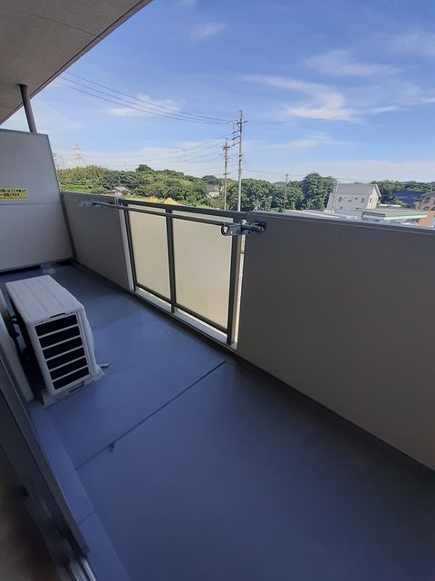 シェリールＦＨのバルコニー