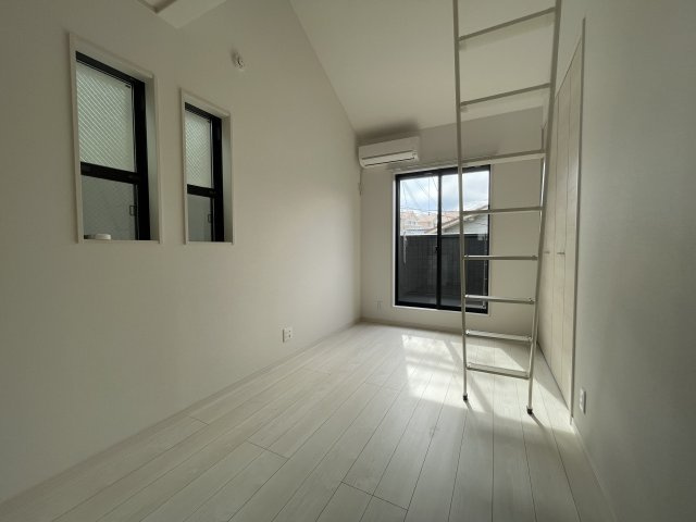 Cycas垂水の子供部屋