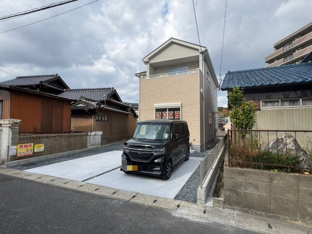 ーFitーフィットー小倉北区篠崎3丁目1期　【小倉北区　新築戸建て】の駐車場|駐車スペースは3台可能♪　【小倉北区　新築戸建て】
