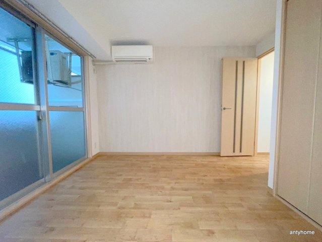 アリバあみだ池　仲介手数料無料の居間・リビング