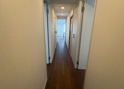 【内装】 | サンヴェール橋本ツインタワー2 | 内装はとにかくおしゃれなものがいい！と選ぶ前に、まず住んだ後のことを想像してみましょう。住んでみたらコンセントの位置が悪くて使いにくいなど出てきます。事前にどの家電をどこに置くか想定しておきましょう。