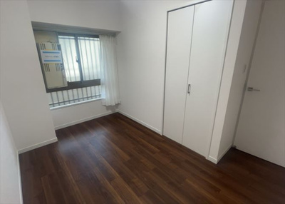 【子供部屋】 | サンヴェール橋本ツインタワー2 | 子供が何人でも年齢によっては、受験時にしっかり壁のある個室があった方が良い場合もあります。難しい問題ですが、兄弟の人数や、性別や年齢差によって状況が異なりますので、数年後のこともしっかり考えましょう。