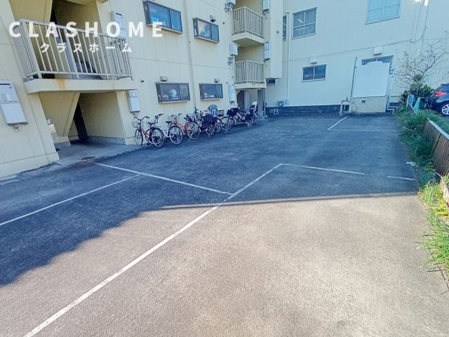 マンション麻美　　刈谷市の賃貸ならクラスホーム刈谷店の駐車場