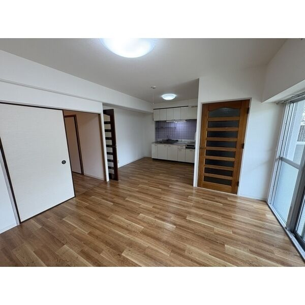 マリンハイム塩屋の居間・リビング