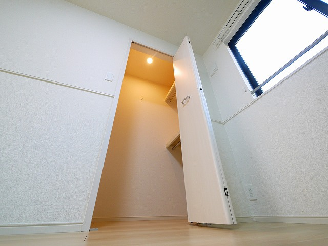 フォレ・リヴィエールⅡの収納|小物を収納するのに便利です