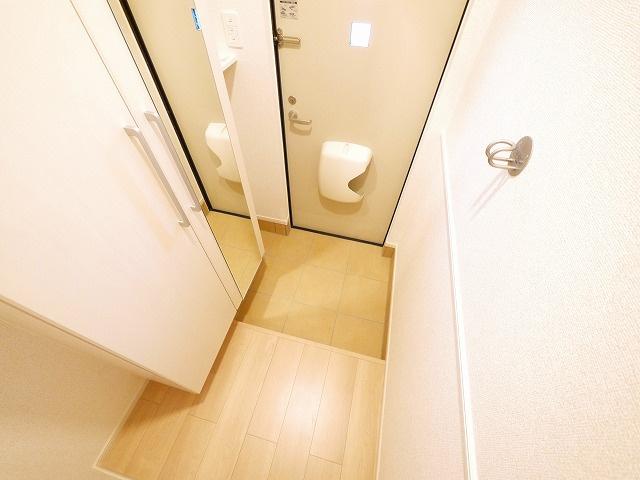 フォレ・リヴィエールⅡの玄関|落ち着いた玄関です