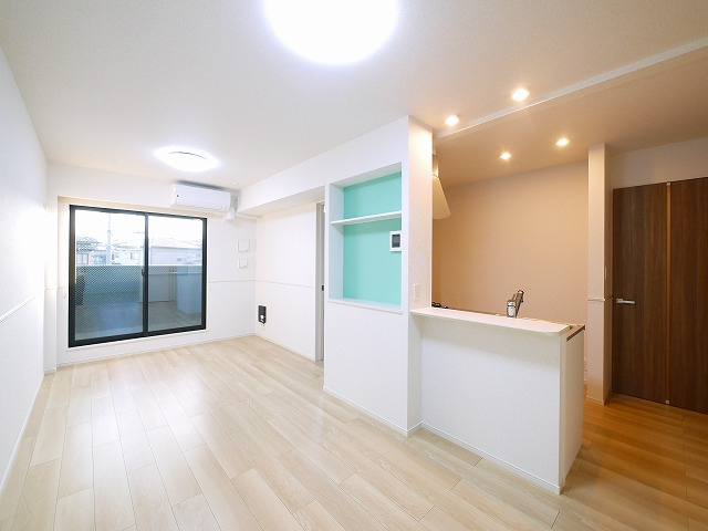 フォレ・リヴィエールⅡの居間・リビング|使いやすい居間です