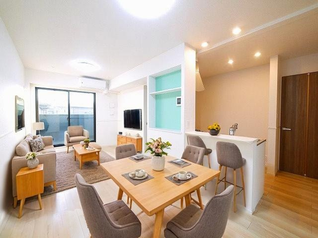 フォレ・リヴィエールⅡの居間・リビング|CGで家具等を配置したもので家具等は含まれません。
