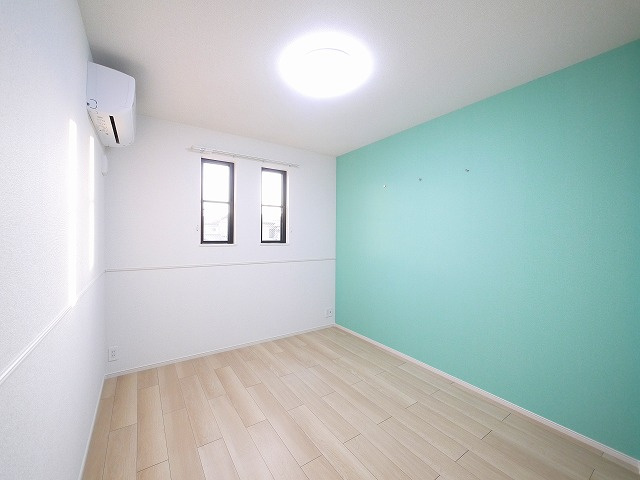 フォレ・リヴィエールⅡの寝室|ゆとりの広さです