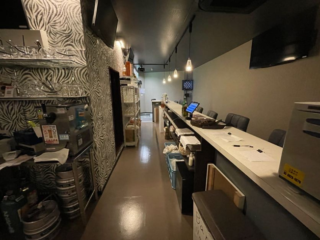 【内装】 | 神保町駅徒歩2分 樋谷ビル 地下1階 20坪 バー居抜き