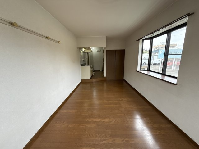 エステートピアセルベーユⅡの居間・リビング