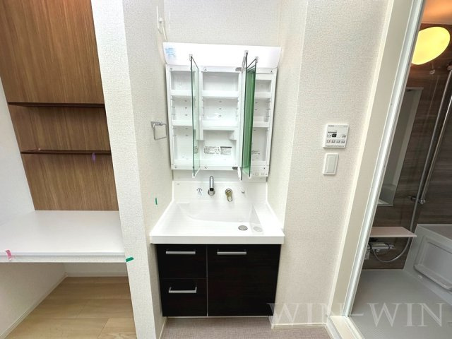 グラード 百間の独立洗面台
