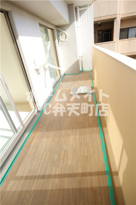 【バルコニー】 | セオリー大阪ベイステージ