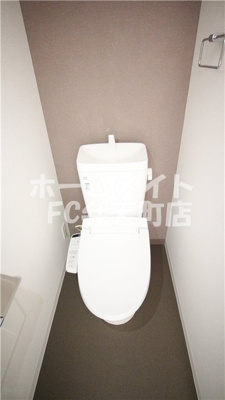 【トイレ】 | セオリー大阪ベイステージ | シンプルで使いやすいトイレです