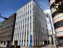 K-13ビルの画像