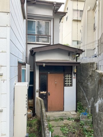 【外観】 | 成田東3丁目戸建て　1階のみ | 1階のみ使用可能です。