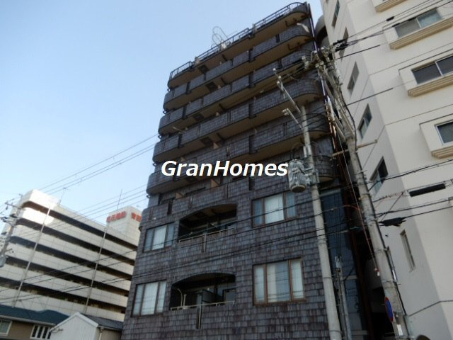YKハイツ西明石の外観