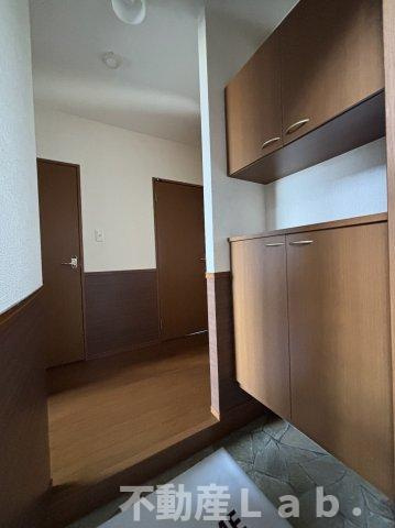 ルミエール須賀の玄関