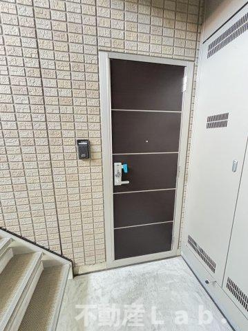 ルミエール須賀のエントランス