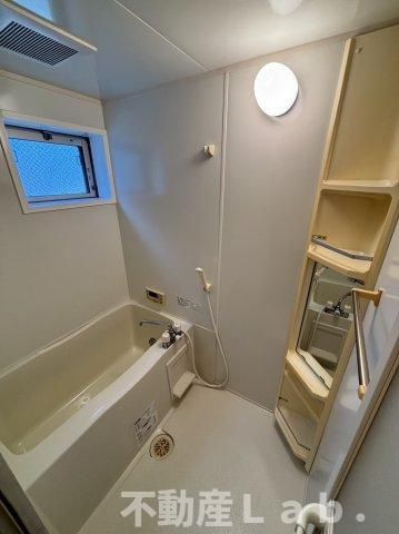 ルミエール須賀の浴室