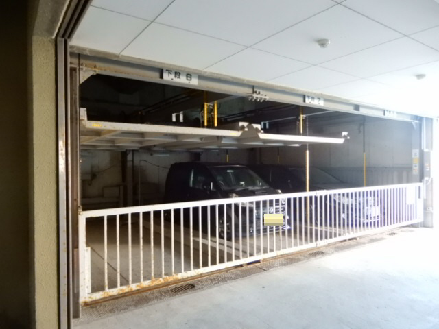 YKハイツ相生町の駐車場