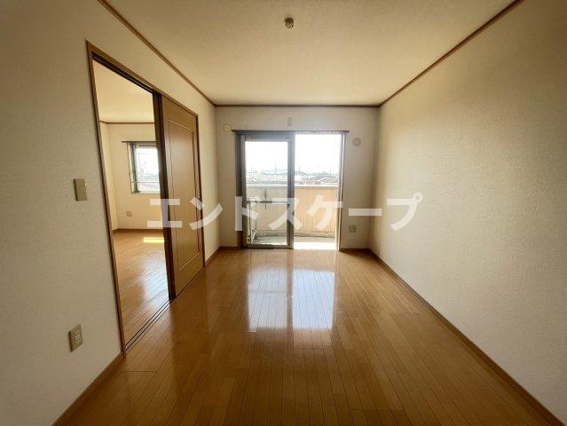 エフォールの洋室|高崎、前橋、伊勢崎エリアのお部屋探しはエンドスケープまで！お客様の理想お聞かせ下さい♪