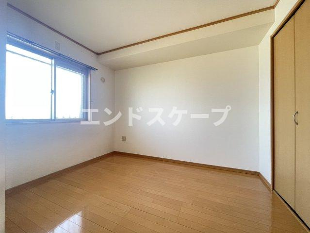 エフォールの洋室|高崎、前橋、伊勢崎エリアのお部屋探しはエンドスケープまで！お客様の理想お聞かせ下さい♪