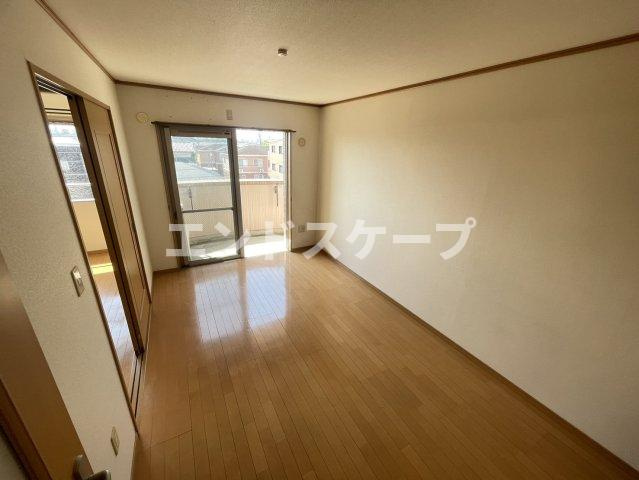 エフォールの洋室|高崎、前橋、伊勢崎エリアのお部屋探しはエンドスケープまで！お客様の理想お聞かせ下さい♪