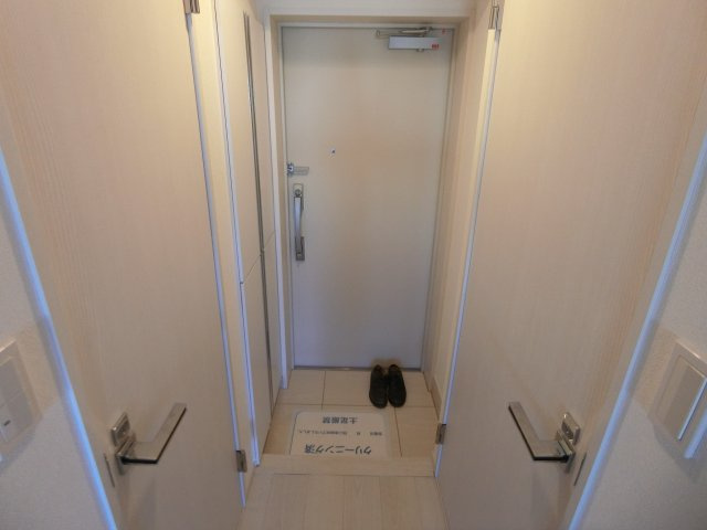 グランリーヴェル新川崎ベリーの玄関
