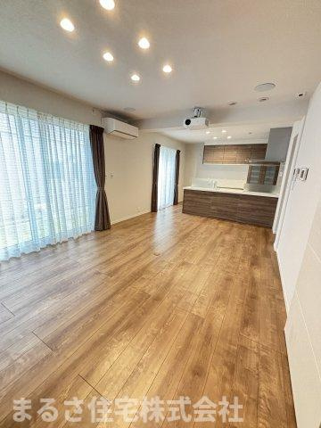 セキスイハイム施工　未入居戸建の居間・リビング