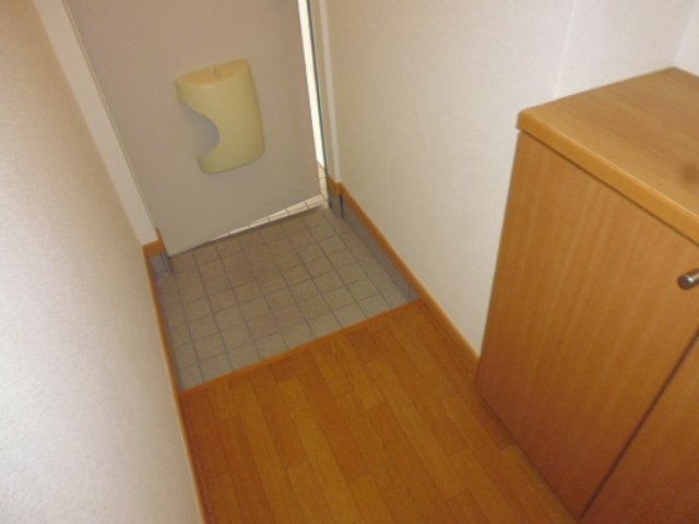 倉敷市福田町古新田のアパートの玄関