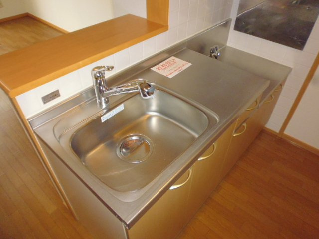 倉敷市福田町古新田のアパートのキッチン