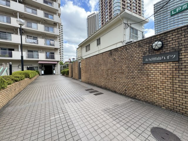 五反田南ハイツのエントランス