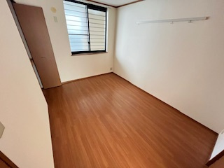 【寝室】 | リヴィエール菱南