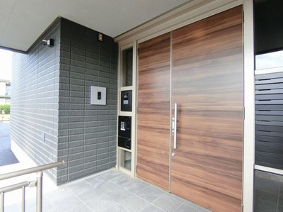 【エントランス】 | シャーメゾンアリビオ