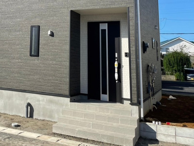 【エントランス】 | 香取市佐原イ第5-1号棟 | 即日のご見学も可能です。お気軽に0476-37-3888までお問合せ下さい。