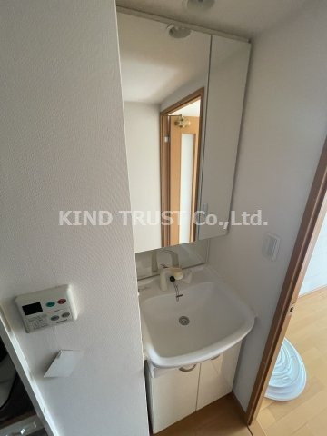 レジュールアッシュ梅田イーストの洗面所|使いやすい洗面所です