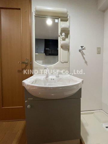 ラ・フォーレ東天満の洗面所|広い洗面スペース