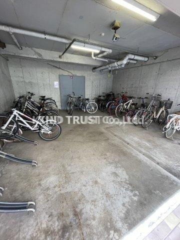 ラ・フォーレ東天満のその他共用部分|屋根付き駐輪場です