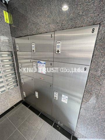 ラ・フォーレ東天満のその他共用部分|便利な宅配ボックスです