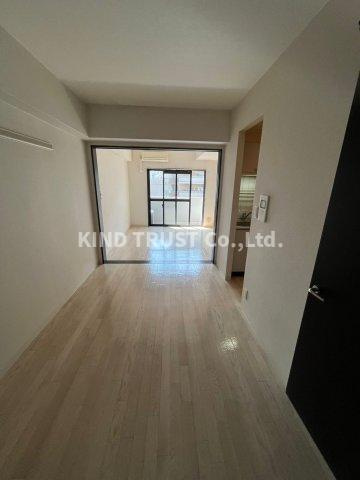 BIG MOGの居間・リビング|ゆったり過ごせるリビングです