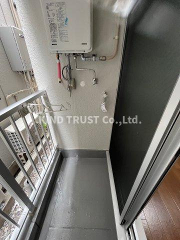 長柄エンビィハイツのバルコニー|陽当たり良好なバルコニーです