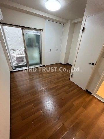 長柄エンビィハイツの居間・リビング|居間です