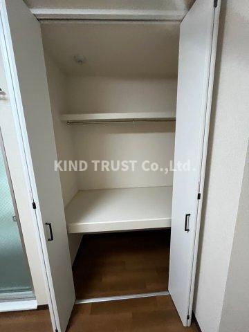 長柄エンビィハイツの収納|こまごまとしたものを収納できそうですね