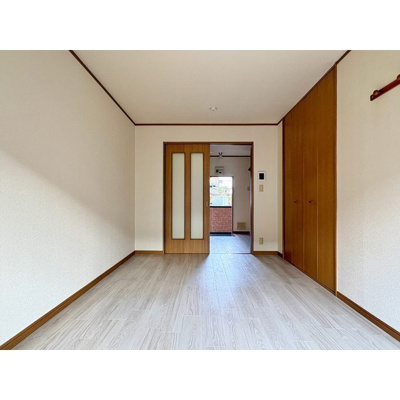 【居間・リビング】 | 洋室／モデルルーム写真